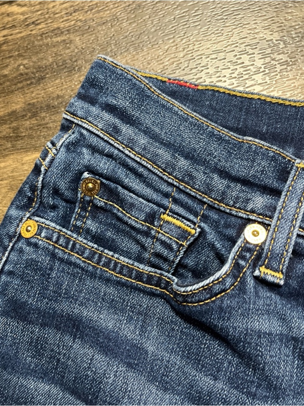7 For All Mankind Womens Cuffed Denim Shorts Size 27 Dark Wash AU503644A EUC - Picture 5 of 8